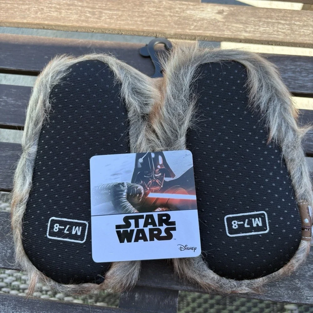NWT Disney Star Wars Slippers Chewbacca  TODDLER / KIDS Brown Faux Fur Sz M 7-8